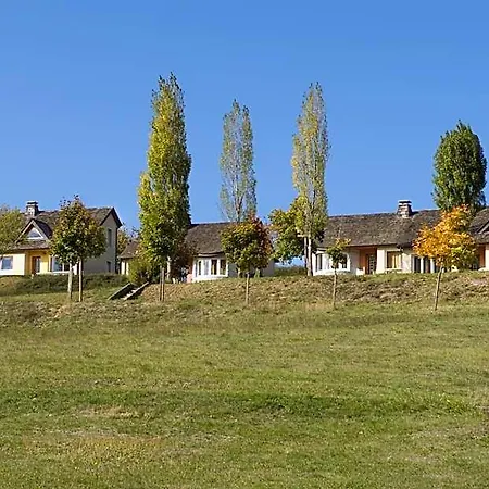 Village De Le Colombier Tatil parkı